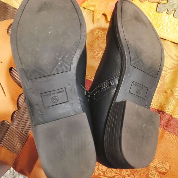 AMERICAN RAG Black Faux Leather Ankle Boot - Picture 4 of 5